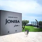 Jonisa - Pure Luxury ヴィラ ポドストラナ